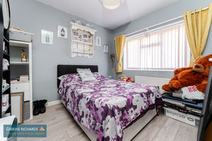 Bedroom- click for photo gallery